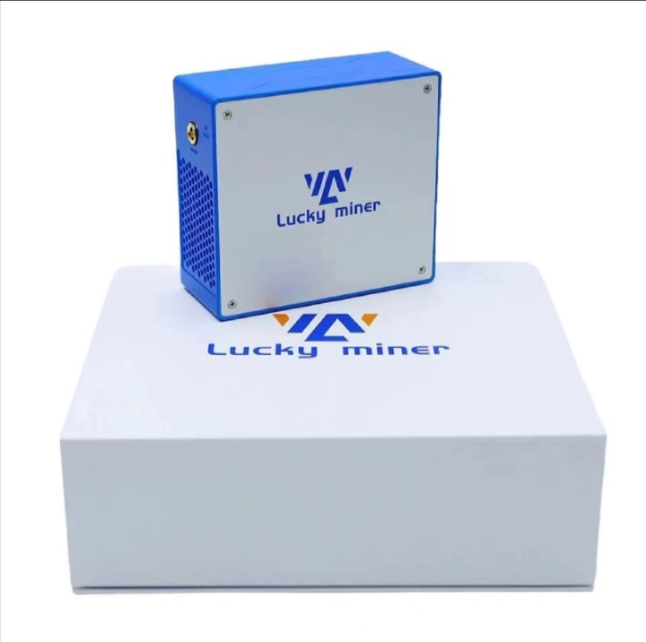 Lucky Miner LV07 unit on packaging box